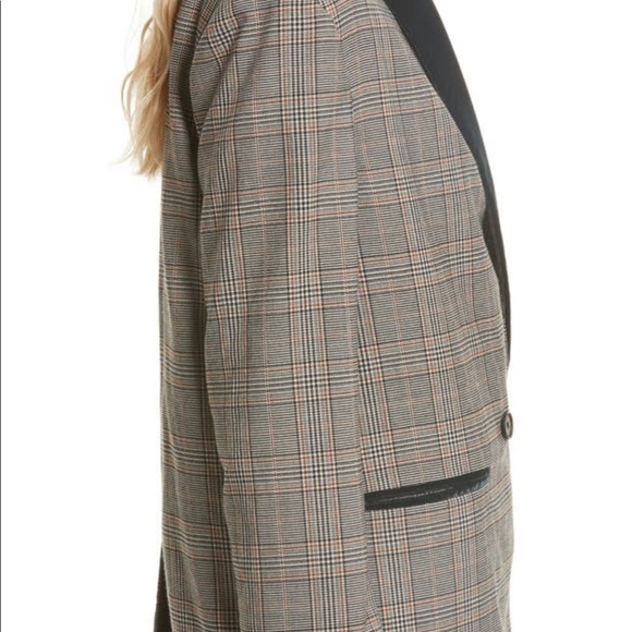 Free People - Picture 4 of 7